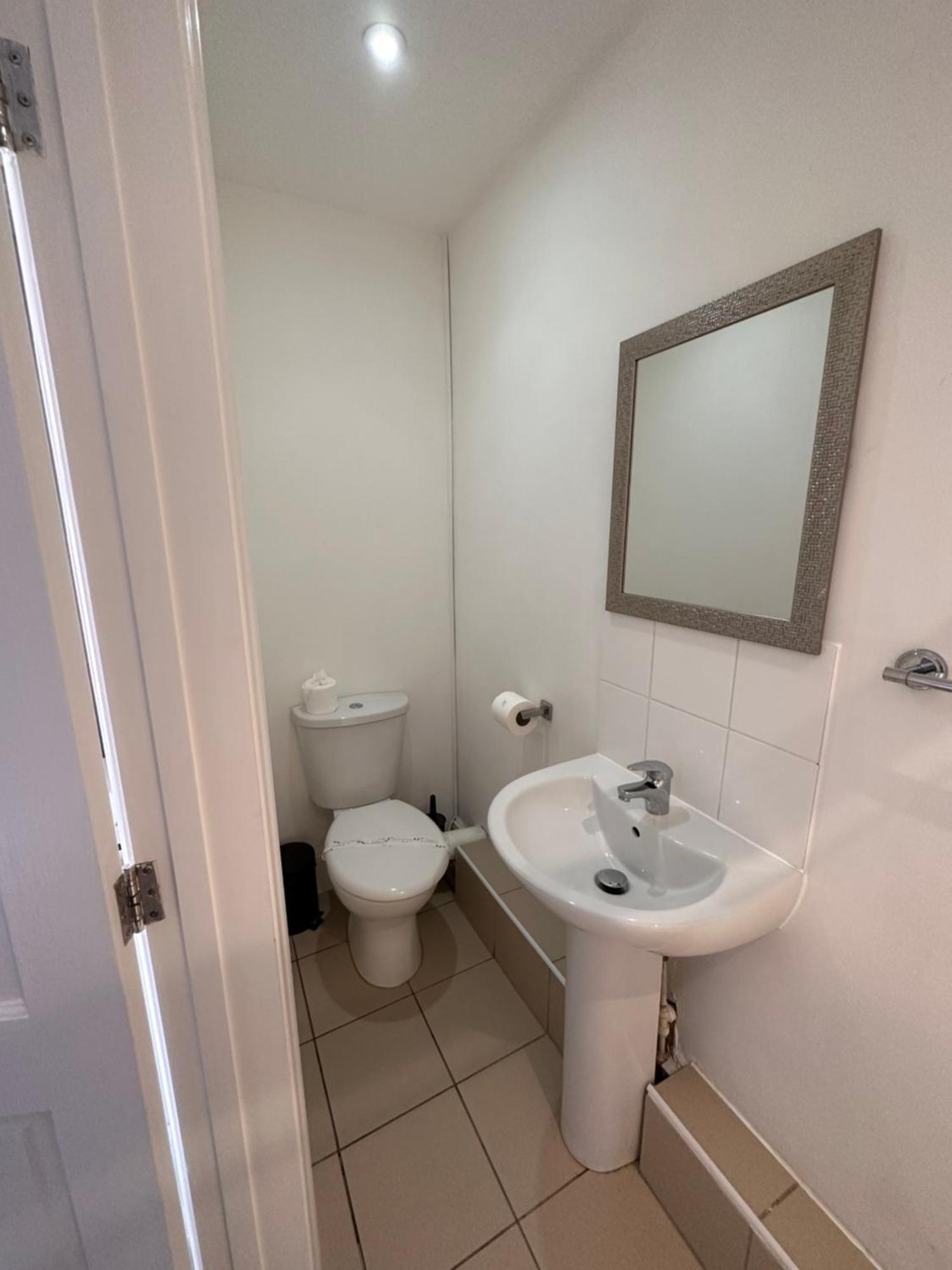 The Six Bells Bed and Breakfast Ρότσεστερ Εξωτερικό φωτογραφία